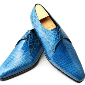 Le derby à deux oeillets André en crocodile