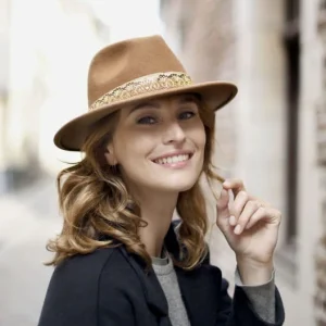 CHAPEAU JIM  AMANDE  MARADJI