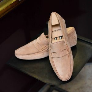 Arsène en daim beige (Archives)