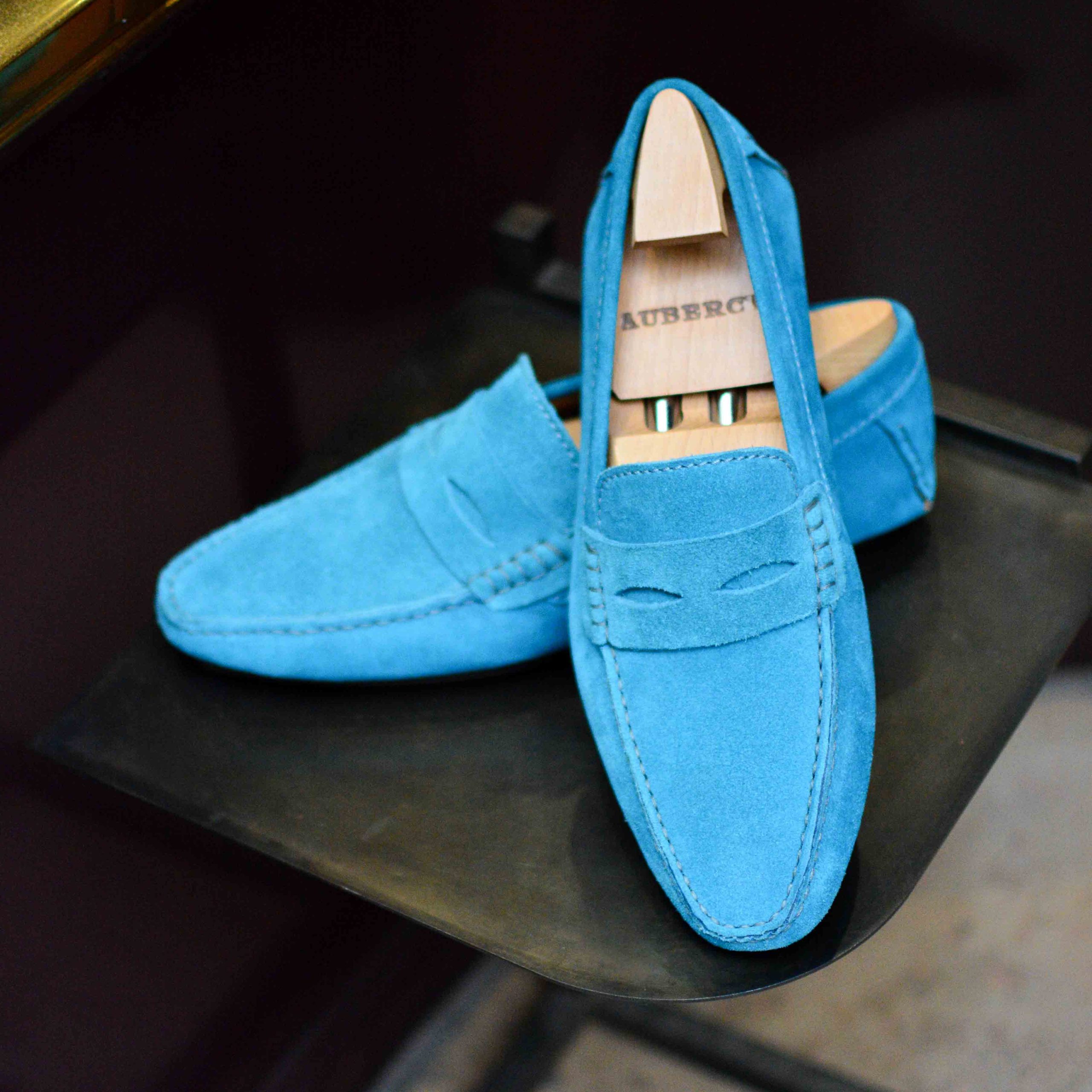 Arsène en daim turquoise (Archives)