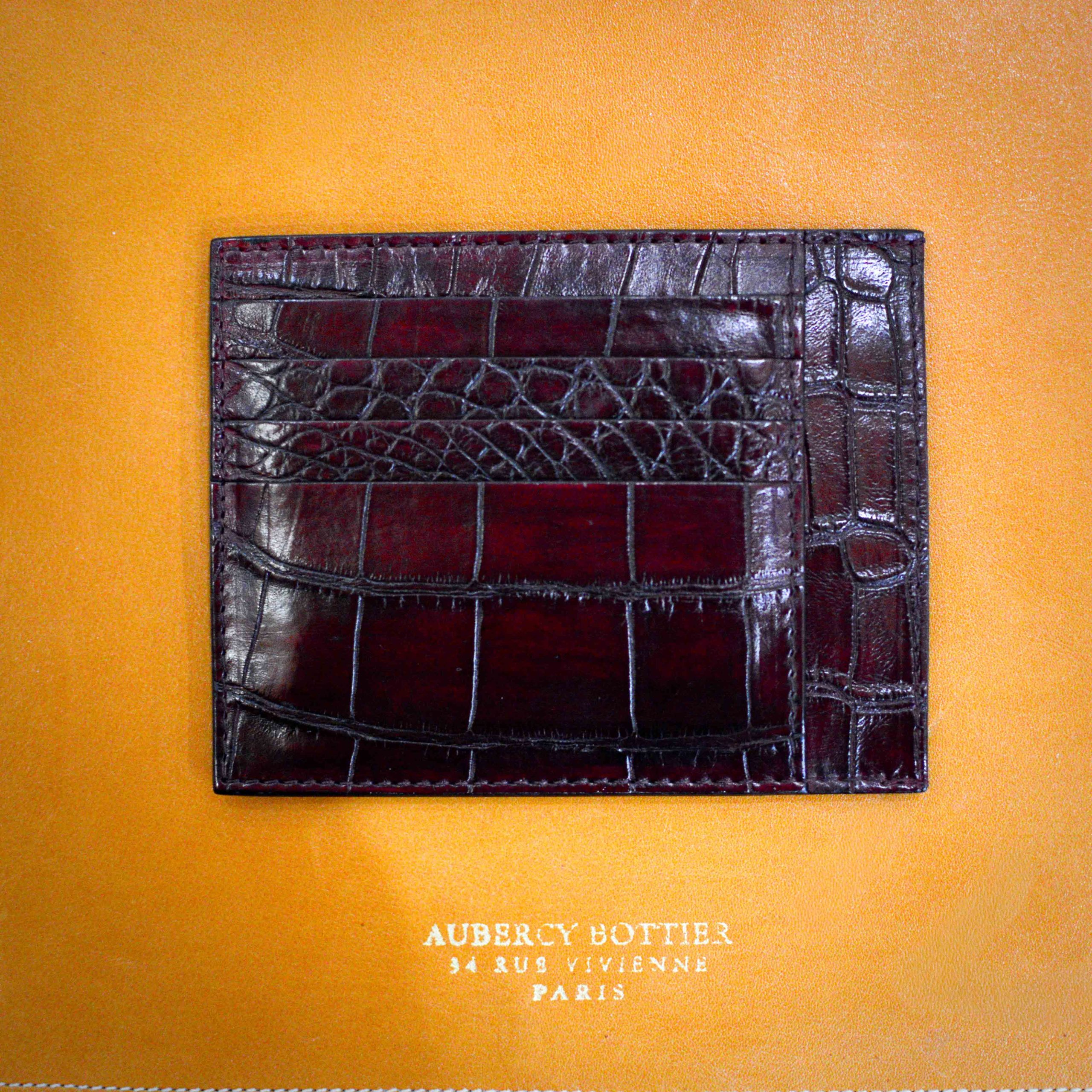 Grand porte-carte en crocodile Bordeaux – Image 3
