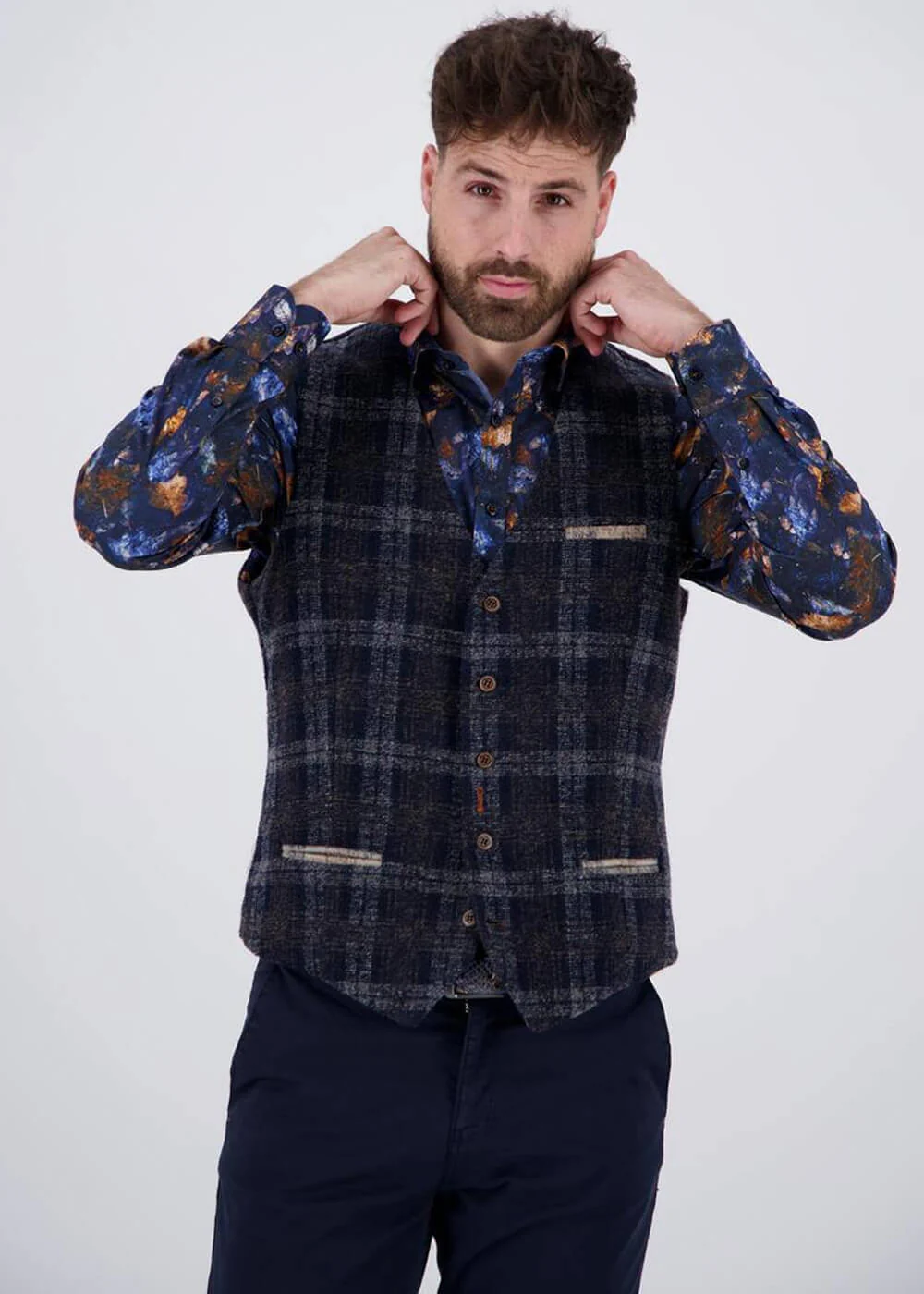 A Fish Named Fred Gilet en Laine à Carreaux Chocolat – Image 3