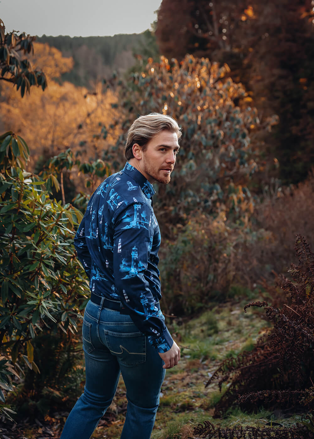 A Fish Named Fred Lighthouse Shirt Navy – Image 3