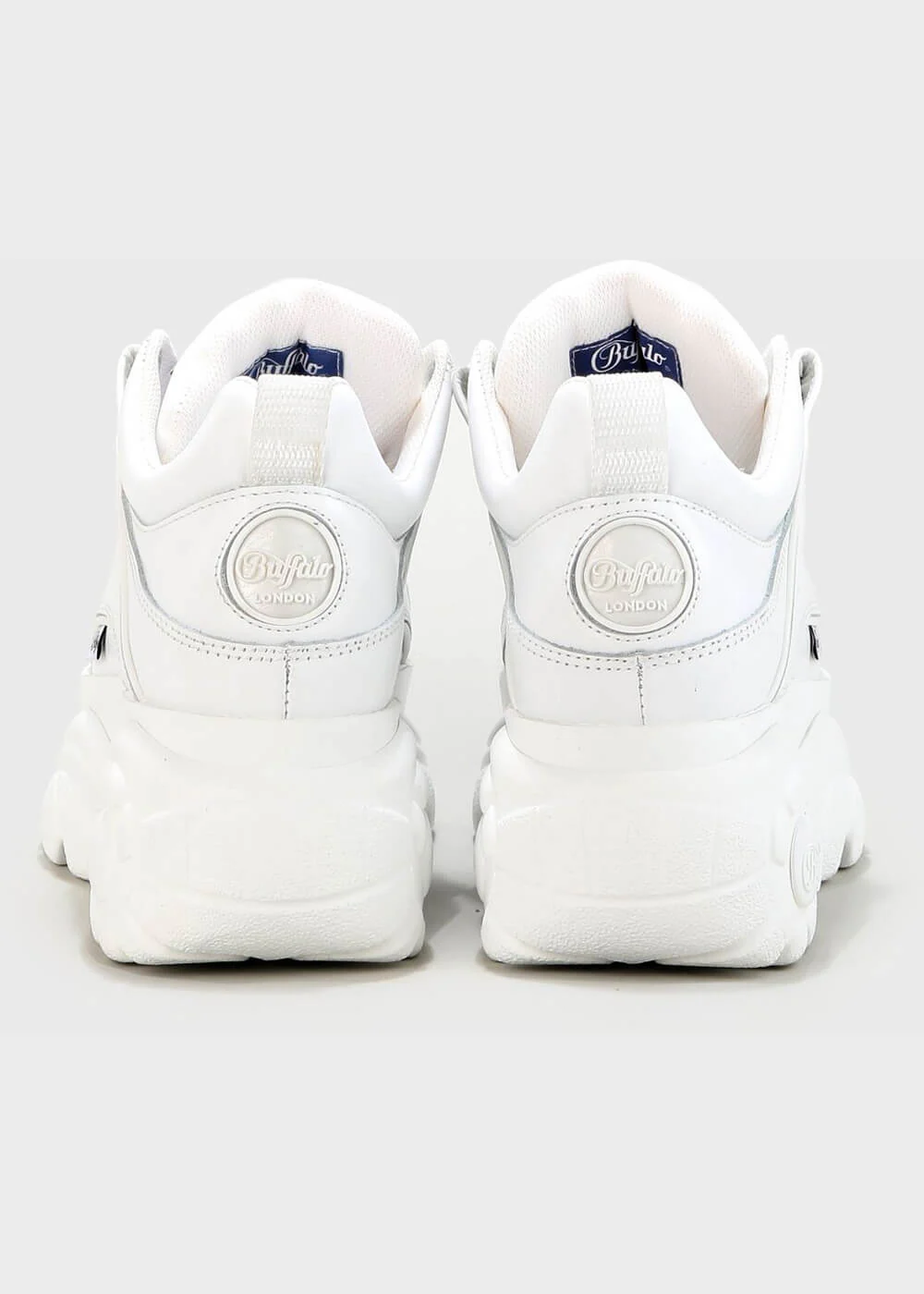 Baskets Plates Basses en Cuir Buffalo London en Blanc – Image 3