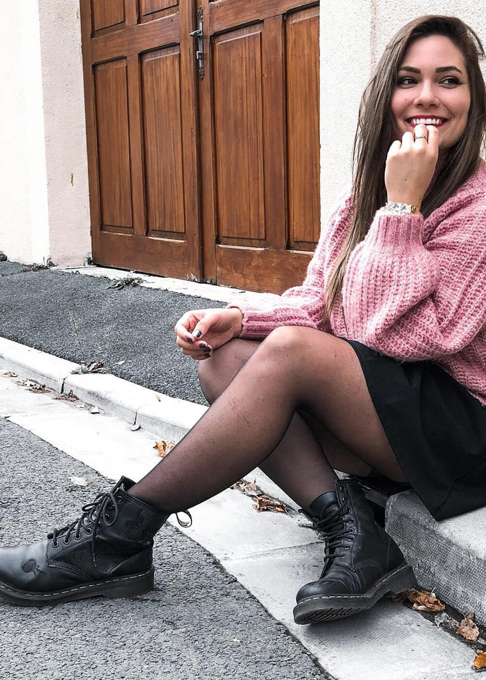 Dr. Martens 1460 Vonda Mono Rose Bottines en Cuir Noires – Image 5