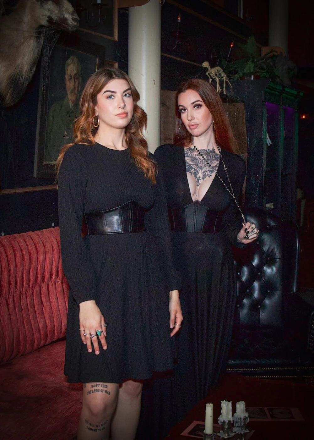 Witchwood Blair Robe Maxi Corset Cuir Végétalien Noir – Image 4